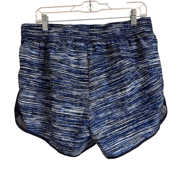 Rivalry Threads North Carolina Tar Heels Women’s Size XL 16/18 Athletic Shorts - Picture 2 of 11